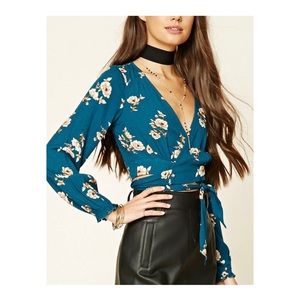 Floral cropped wrap top